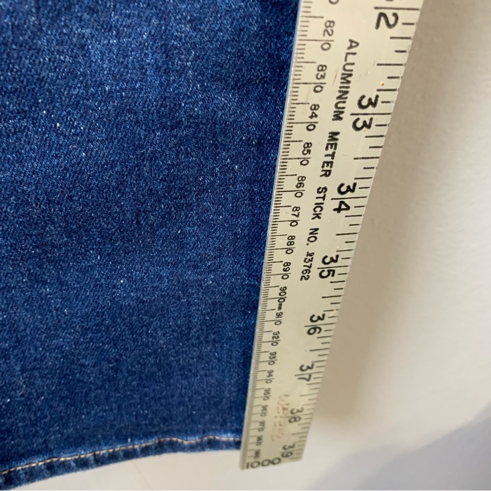 Hudson Straight Leg Jean 31 - Picture 10 of 11